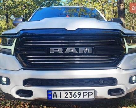 Белый Додж RAM 1500, объемом двигателя 5.7 л и пробегом 92 тыс. км за 43990 $, фото 42 на Automoto.ua