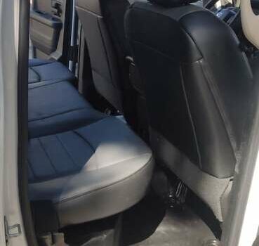 Белый Додж RAM 1500, объемом двигателя 3.6 л и пробегом 119 тыс. км за 17500 $, фото 2 на Automoto.ua