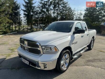 Додж RAM 1500 2017 в Харькове на Automoto.ua Белый Додж RAM 1500, объемом двигателя 5.7 л и пробегом 113 тыс. км за 28000 $, фото 1 на Automoto.ua
