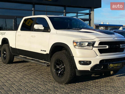 Додж RAM 1500 2019 у Мукачеве на Automoto.ua Білий Додж RAM 1500, об'ємом двигуна 5.65 л та пробігом 83 тис. км за 59999 $, фото 1 на Automoto.ua