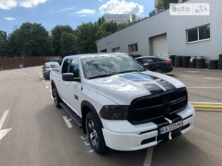 Додж RAM 1500 2021 в Киеве на Automoto.ua Белый Додж RAM 1500, объемом двигателя 3.6 л и пробегом 60 тыс. км за 39999 $, фото 1 на Automoto.ua