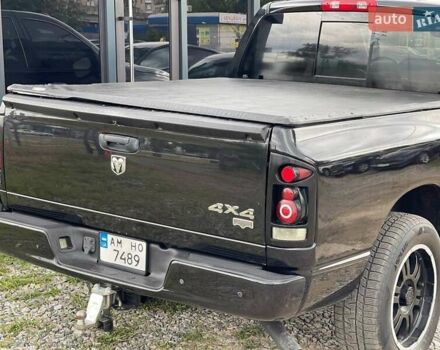 Чорний Додж RAM 1500, об'ємом двигуна 5.65 л та пробігом 241 тис. км за 14500 $, фото 8 на Automoto.ua