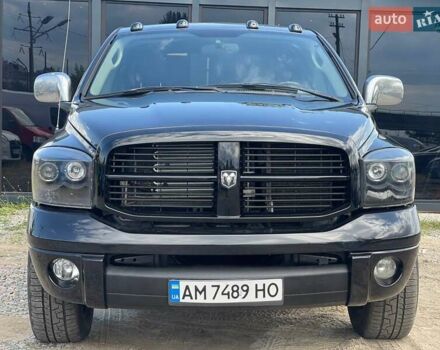 Чорний Додж RAM 1500, об'ємом двигуна 5.65 л та пробігом 241 тис. км за 14500 $, фото 1 на Automoto.ua