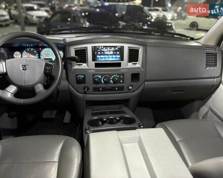 Додж RAM 1500 2007 в Киеве на Automoto.ua Черный Додж RAM 1500, объемом двигателя 5.65 л и пробегом 170 тыс. км за 29900 $, фото 18 на Automoto.ua