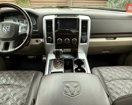 Чорний Додж RAM 1500, об'ємом двигуна 5.65 л та пробігом 166 тис. км за 16700 $, фото 95 на Automoto.ua