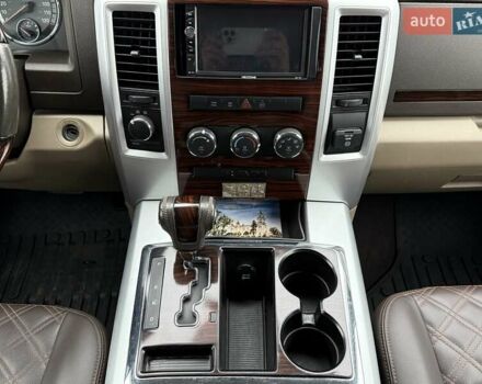 Чорний Додж RAM 1500, об'ємом двигуна 5.65 л та пробігом 166 тис. км за 16700 $, фото 84 на Automoto.ua