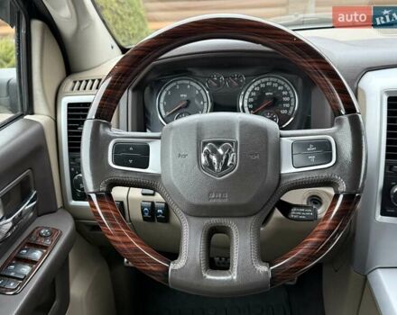 Чорний Додж RAM 1500, об'ємом двигуна 5.65 л та пробігом 166 тис. км за 16700 $, фото 81 на Automoto.ua