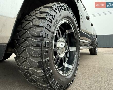 Чорний Додж RAM 1500, об'ємом двигуна 5.65 л та пробігом 166 тис. км за 16700 $, фото 87 на Automoto.ua