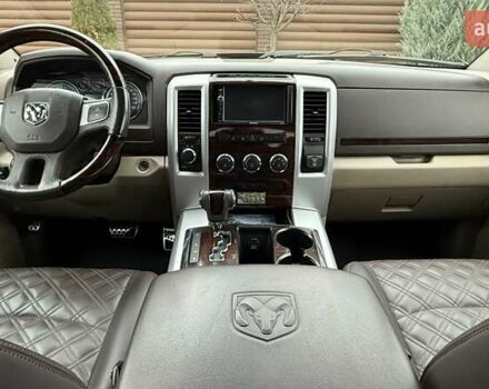 Чорний Додж RAM 1500, об'ємом двигуна 5.65 л та пробігом 166 тис. км за 16700 $, фото 97 на Automoto.ua