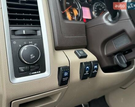 Чорний Додж RAM 1500, об'ємом двигуна 5.65 л та пробігом 166 тис. км за 16700 $, фото 63 на Automoto.ua