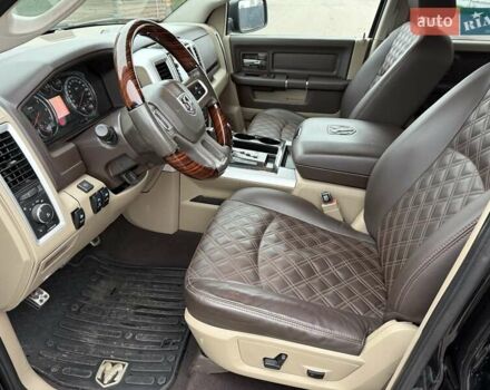 Чорний Додж RAM 1500, об'ємом двигуна 5.65 л та пробігом 166 тис. км за 16700 $, фото 53 на Automoto.ua