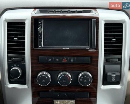 Чорний Додж RAM 1500, об'ємом двигуна 5.65 л та пробігом 166 тис. км за 16700 $, фото 82 на Automoto.ua