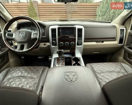 Чорний Додж RAM 1500, об'ємом двигуна 5.65 л та пробігом 166 тис. км за 16700 $, фото 78 на Automoto.ua