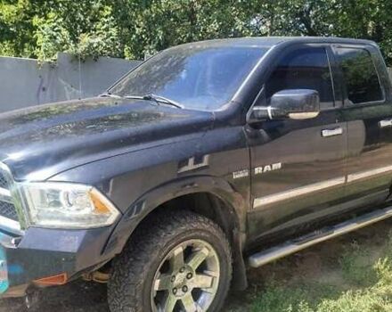 Черный Додж RAM 1500, объемом двигателя 5.65 л и пробегом 110 тыс. км за 18000 $, фото 4 на Automoto.ua