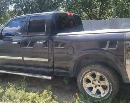 Черный Додж RAM 1500, объемом двигателя 5.65 л и пробегом 110 тыс. км за 18000 $, фото 6 на Automoto.ua