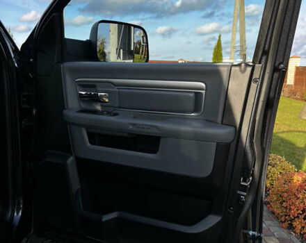 Чорний Додж RAM 1500, об'ємом двигуна 5.7 л та пробігом 119 тис. км за 22000 $, фото 47 на Automoto.ua
