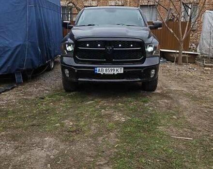 Черный Додж RAM 1500, объемом двигателя 5.7 л и пробегом 220 тыс. км за 25700 $, фото 1 на Automoto.ua