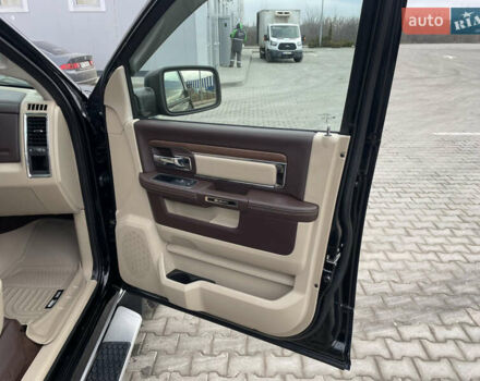Черный Додж RAM 1500, объемом двигателя 3 л и пробегом 243 тыс. км за 35000 $, фото 13 на Automoto.ua