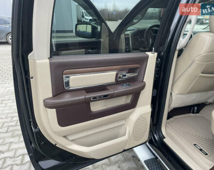 Черный Додж RAM 1500, объемом двигателя 3 л и пробегом 243 тыс. км за 35000 $, фото 17 на Automoto.ua