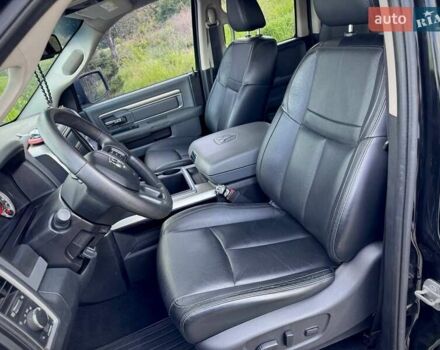 Чорний Додж RAM 1500, об'ємом двигуна 3 л та пробігом 137 тис. км за 27300 $, фото 10 на Automoto.ua