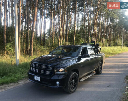 Чорний Додж RAM 1500, об'ємом двигуна 5.7 л та пробігом 160 тис. км за 25500 $, фото 4 на Automoto.ua