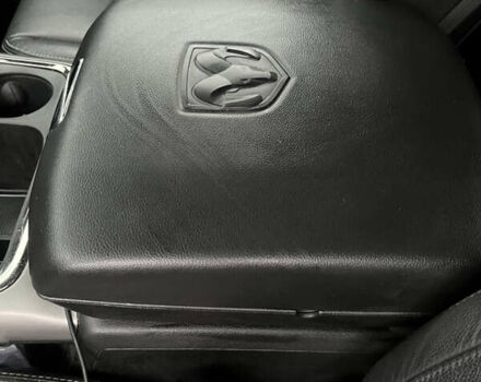 Чорний Додж RAM 1500, об'ємом двигуна 5.7 л та пробігом 160 тис. км за 25500 $, фото 10 на Automoto.ua