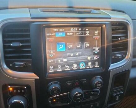 Черный Додж RAM 1500, объемом двигателя 5.7 л и пробегом 210 тыс. км за 23500 $, фото 8 на Automoto.ua