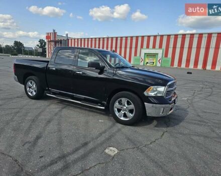 Чорний Додж RAM 1500, об'ємом двигуна 5.65 л та пробігом 130 тис. км за 22000 $, фото 5 на Automoto.ua