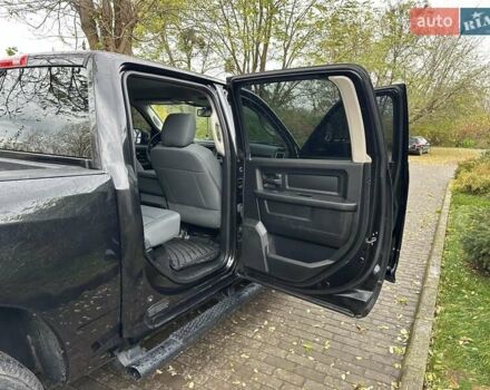 Додж RAM 1500 2016 в Белой Церкве на Automoto.ua Черный Додж RAM 1500, объемом двигателя 3.6 л и пробегом 115 тыс. км за 22500 $, фото 11 на Automoto.ua