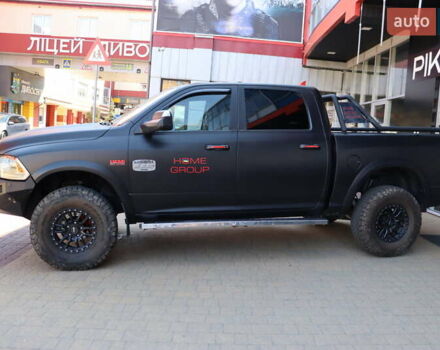 Черный Додж RAM 1500, объемом двигателя 5.7 л и пробегом 281 тыс. км за 39900 $, фото 17 на Automoto.ua