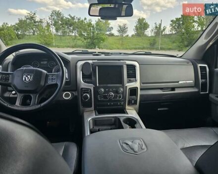 Чорний Додж RAM 1500, об'ємом двигуна 5.65 л та пробігом 130 тис. км за 22000 $, фото 8 на Automoto.ua