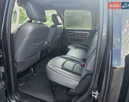 Чорний Додж RAM 1500, об'ємом двигуна 5.65 л та пробігом 130 тис. км за 22000 $, фото 7 на Automoto.ua