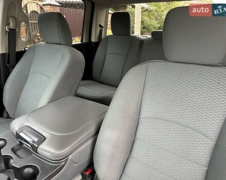 Додж RAM 1500 2016 в Белой Церкве на Automoto.ua Черный Додж RAM 1500, объемом двигателя 3.6 л и пробегом 115 тыс. км за 22500 $, фото 27 на Automoto.ua