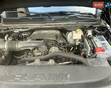 Чорний Додж RAM 1500, об'ємом двигуна 5.7 л та пробігом 81 тис. км за 50888 $, фото 13 на Automoto.ua