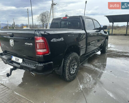 Чорний Додж RAM 1500, об'ємом двигуна 5.7 л та пробігом 81 тис. км за 50888 $, фото 3 на Automoto.ua