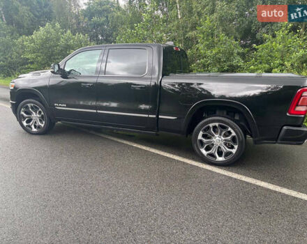 Черный Додж RAM 1500, объемом двигателя 5.65 л и пробегом 82 тыс. км за 46000 $, фото 2 на Automoto.ua