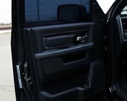 Чорний Додж RAM 1500, об'ємом двигуна 2.99 л та пробігом 28 тис. км за 37000 $, фото 3 на Automoto.ua