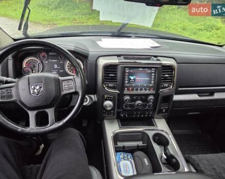 Черный Додж RAM 1500, объемом двигателя 5.65 л и пробегом 103 тыс. км за 43000 $, фото 16 на Automoto.ua