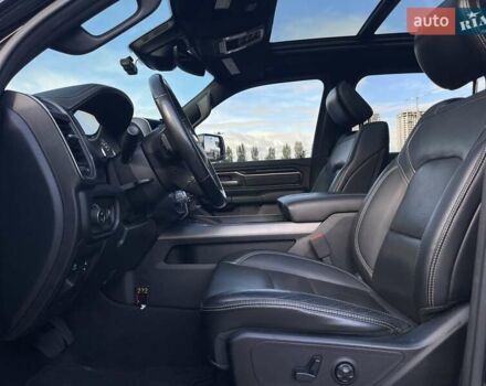 Додж RAM 1500 2019 в Киеве на Automoto.ua Черный Додж RAM 1500, объемом двигателя 5.65 л и пробегом 58 тыс. км за 58000 $, фото 19 на Automoto.ua