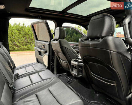 Черный Додж RAM 1500, объемом двигателя 5.7 л и пробегом 94 тыс. км за 59900 $, фото 24 на Automoto.ua