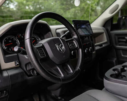 Чорний Додж RAM 1500, об'ємом двигуна 5.7 л та пробігом 69 тис. км за 35000 $, фото 11 на Automoto.ua