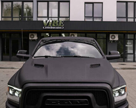 Чорний Додж RAM 1500, об'ємом двигуна 5.7 л та пробігом 69 тис. км за 35000 $, фото 10 на Automoto.ua