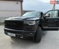Черный Додж RAM 1500, объемом двигателя 5.65 л и пробегом 157 тыс. км за 52000 $, фото 1 на Automoto.ua