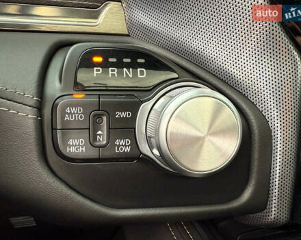 Черный Додж RAM 1500, объемом двигателя 5.7 л и пробегом 94 тыс. км за 59900 $, фото 52 на Automoto.ua