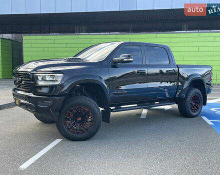 Додж RAM 1500 2019 в Киеве на Automoto.ua Черный Додж RAM 1500, объемом двигателя 5.65 л и пробегом 58 тыс. км за 58000 $, фото 2 на Automoto.ua