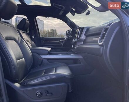 Додж RAM 1500 2019 в Киеве на Automoto.ua Черный Додж RAM 1500, объемом двигателя 5.65 л и пробегом 58 тыс. км за 58000 $, фото 31 на Automoto.ua