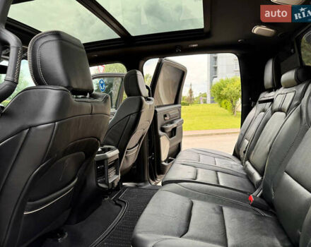 Черный Додж RAM 1500, объемом двигателя 5.7 л и пробегом 94 тыс. км за 59900 $, фото 17 на Automoto.ua