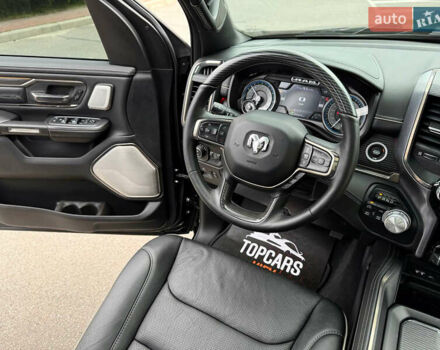 Черный Додж RAM 1500, объемом двигателя 5.7 л и пробегом 94 тыс. км за 59900 $, фото 55 на Automoto.ua