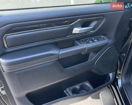 Додж RAM 1500 2019 в Киеве на Automoto.ua Черный Додж RAM 1500, объемом двигателя 5.65 л и пробегом 58 тыс. км за 58000 $, фото 21 на Automoto.ua