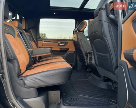Черный Додж RAM 1500, объемом двигателя 5.7 л и пробегом 54 тыс. км за 79800 $, фото 94 на Automoto.ua